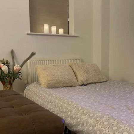 Modern Town House In Cotswolds - 3 Double Bedrooms 威特尼 外观 照片