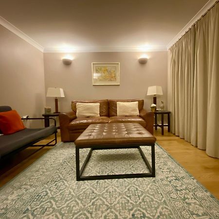 Modern Town House In Cotswolds - 3 Double Bedrooms 威特尼 外观 照片