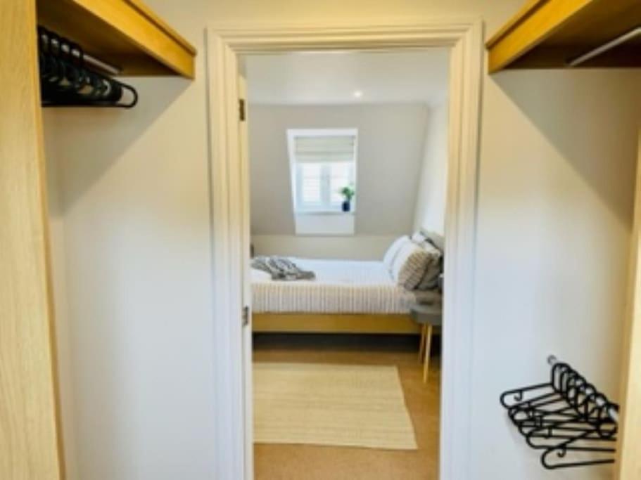 Modern Town House In Cotswolds - 3 Double Bedrooms 威特尼 外观 照片