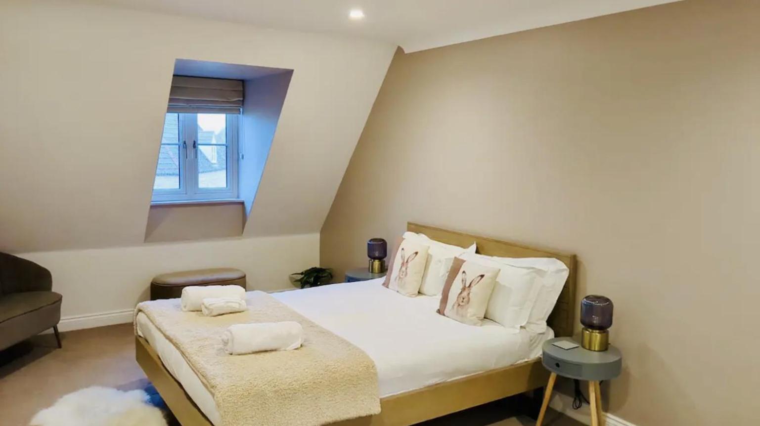 Modern Town House In Cotswolds - 3 Double Bedrooms 威特尼 外观 照片