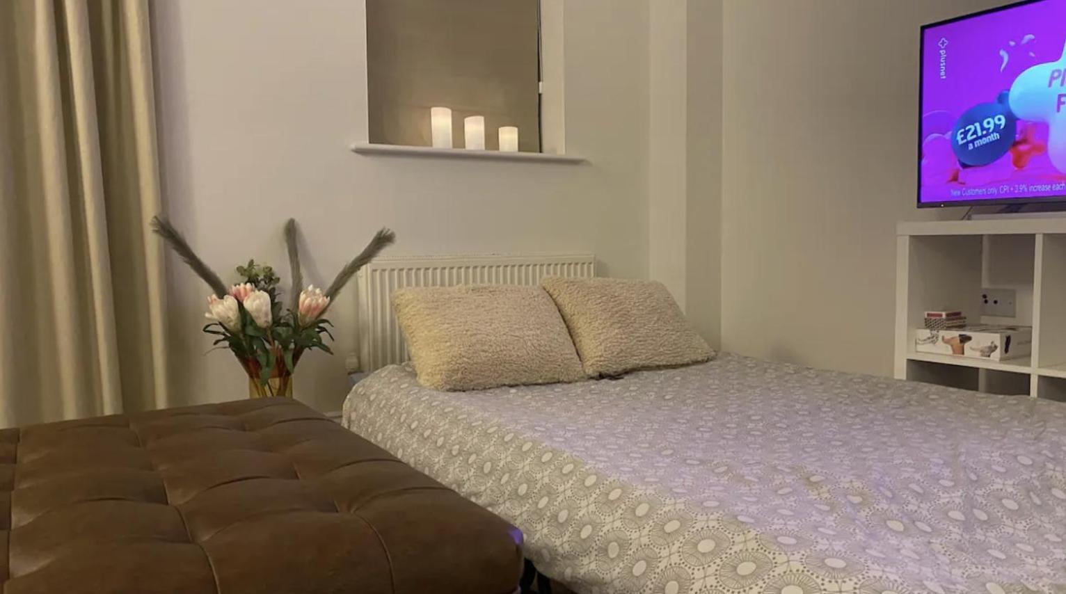 Modern Town House In Cotswolds - 3 Double Bedrooms 威特尼 外观 照片